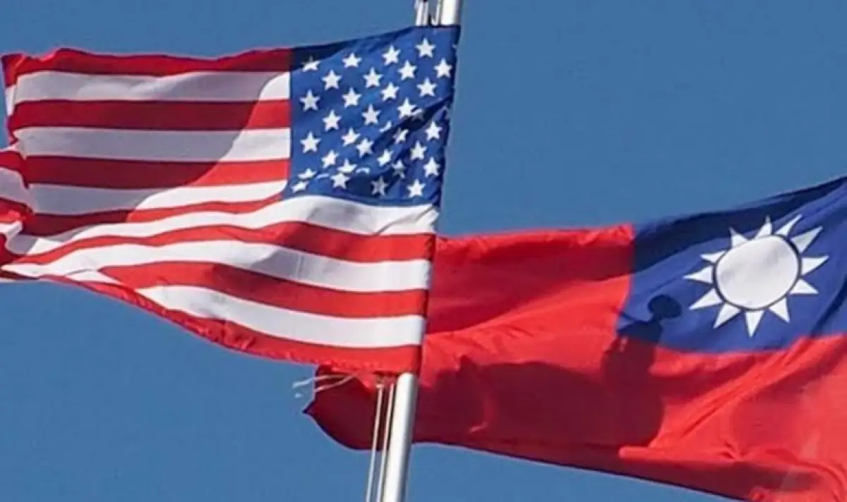 United States and Taiwan flags fly side by side in Phoenix, Arizona, marking the opening of Taiwan's new office to boost cooperation in high‑tech, education and the semiconductor industry.