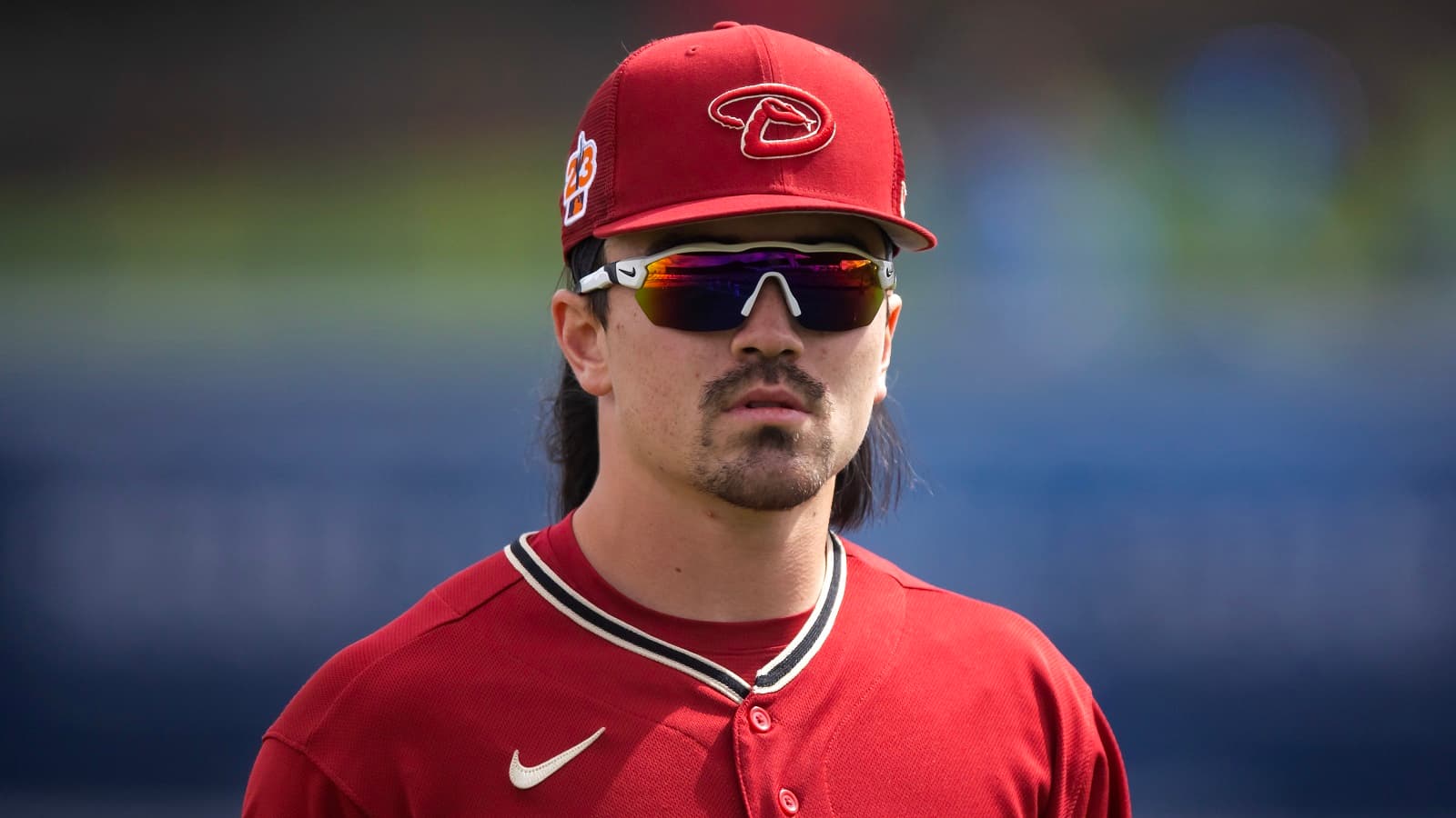 A Diamondbacks player pictured before a game; the article reports he delivered a strong message about the state of the team.
